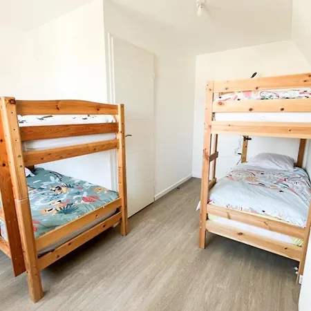 Casa de Férias 85 M House With Terrace In *