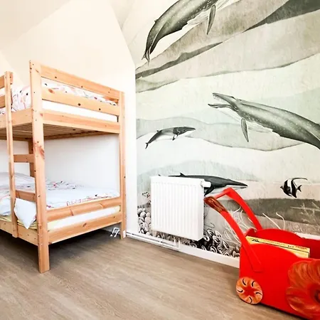 85 M House With Terrace In Casa de Férias *